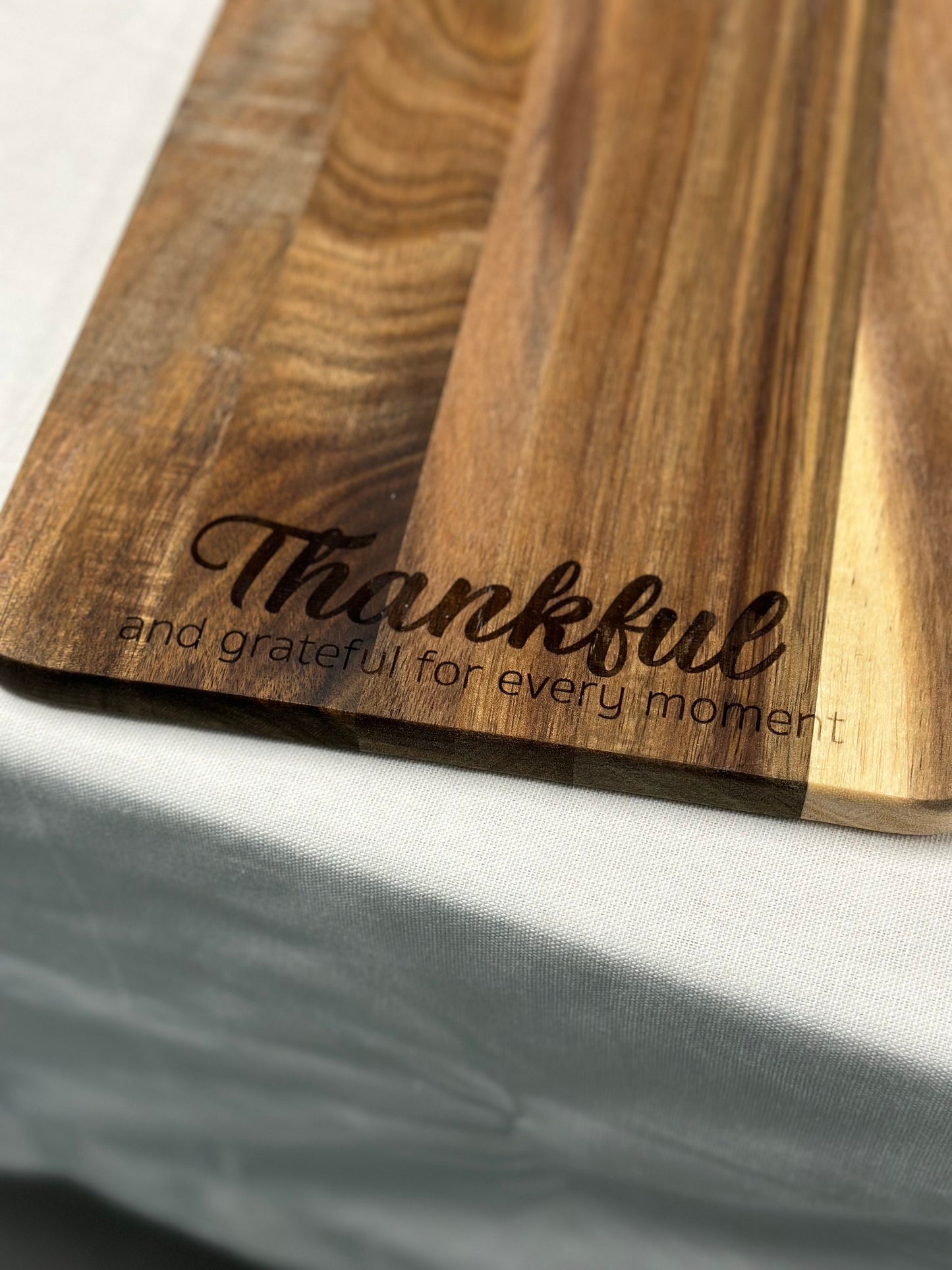 Custom Engraved Acacia Wood Cutting Board: Handwritten Recipe Keepsake