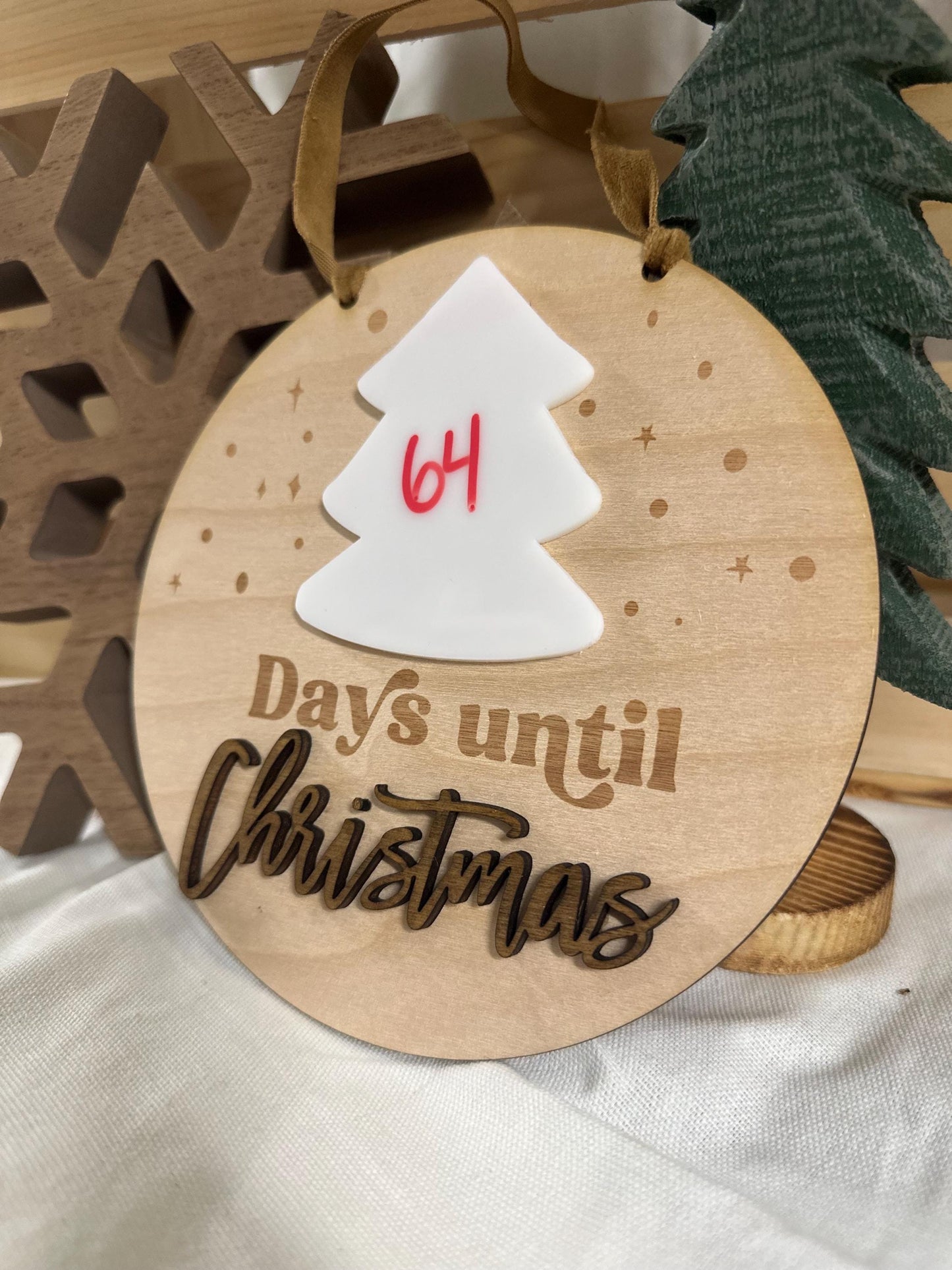 Wooden Christmas Countdown Sign: Reusable Holiday Tradition