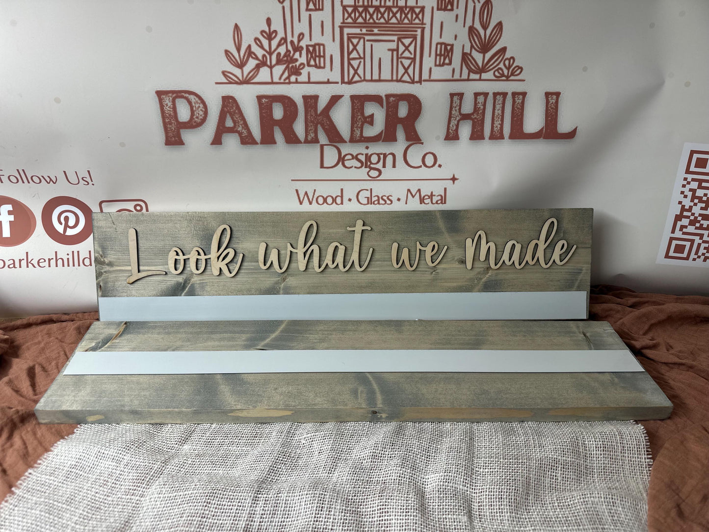 Personalized Kids Artwork Display: Wooden Magnet Board